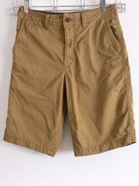 American Eagle Outfitters Men's Khaki Flat-Front Shorts